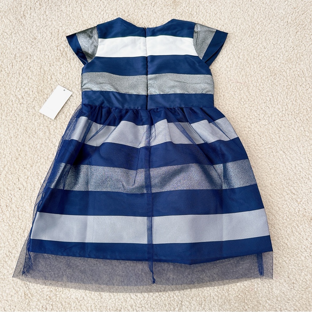 Little Girl Dress - Picture 2 of 3